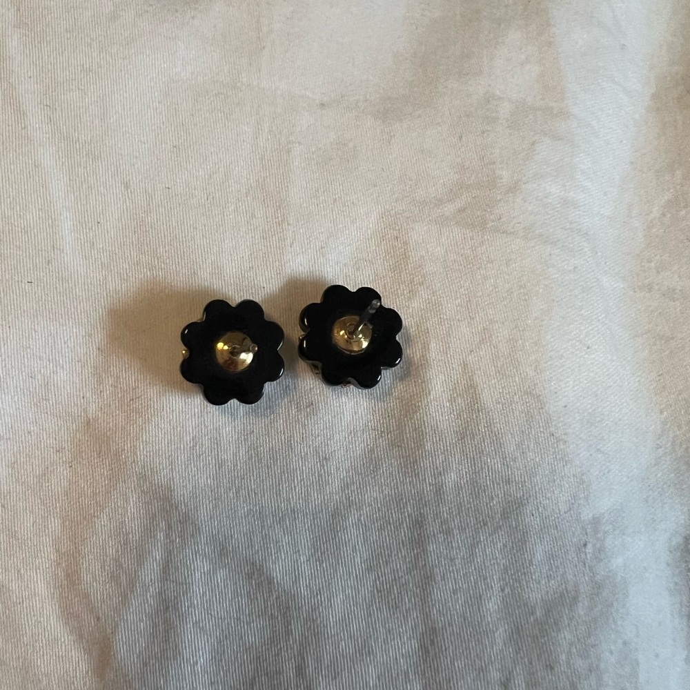 earrings - Picture 3 of 3